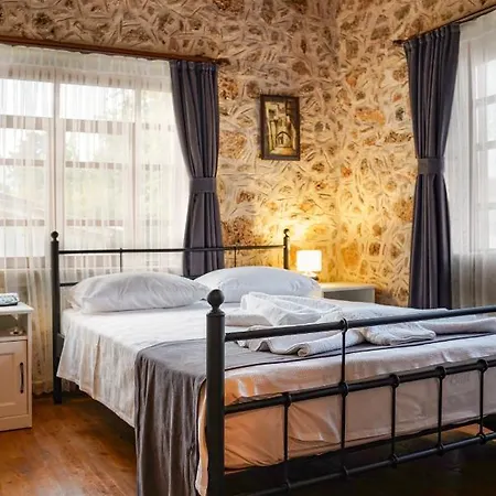 La Casa Carina Bed & Breakfast 2*