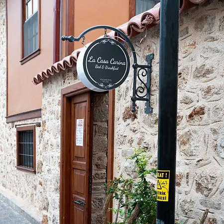 فندق مبيت وإفطار La Casa Carina أنطاليا